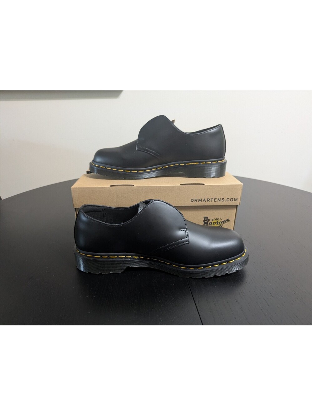 Dr. Martens 1461 Laceless Black Smooth Leather Shoes - Men's 11 - New in box - Picture 2 of 6